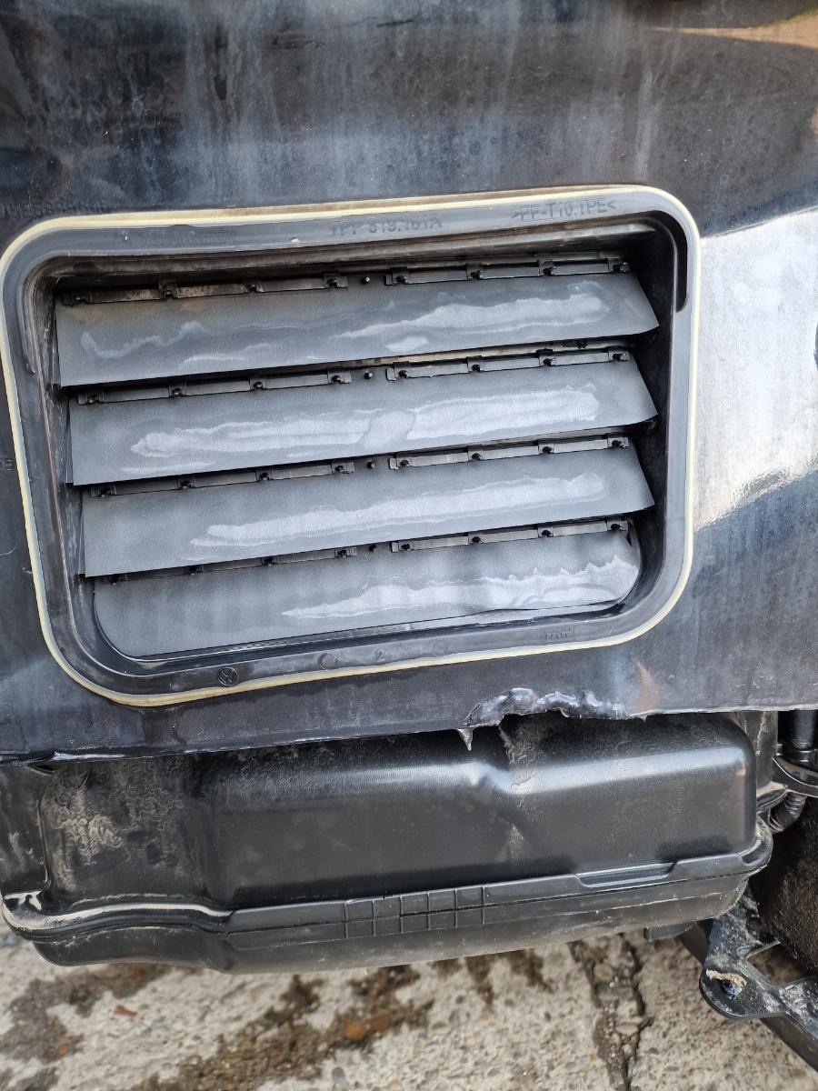 Grila ventilatie aripi spate SKODA OCTAVIA III 5E3, NL3, NR3 2012 -> 2.0 TDI CKFC, CRMB, CYKA, DFFA
