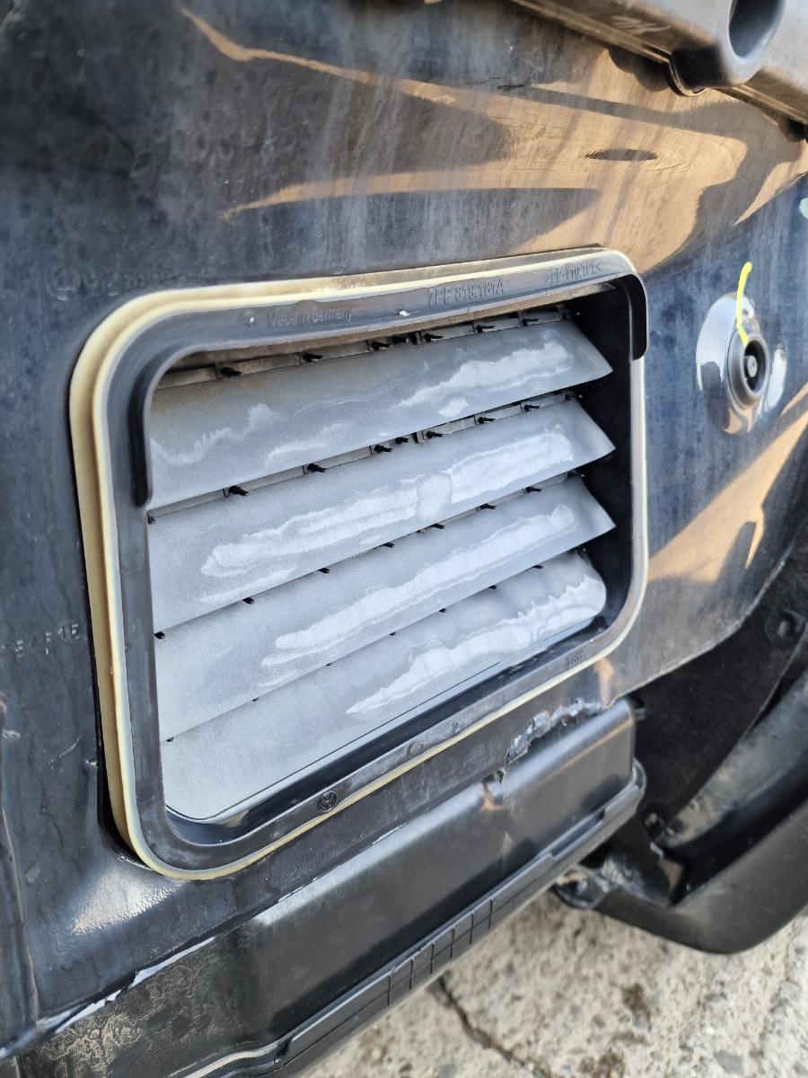 Grila ventilatie aripi spate SKODA OCTAVIA III 5E3, NL3, NR3 2012 -> 2.0 TDI CKFC, CRMB, CYKA, DFFA