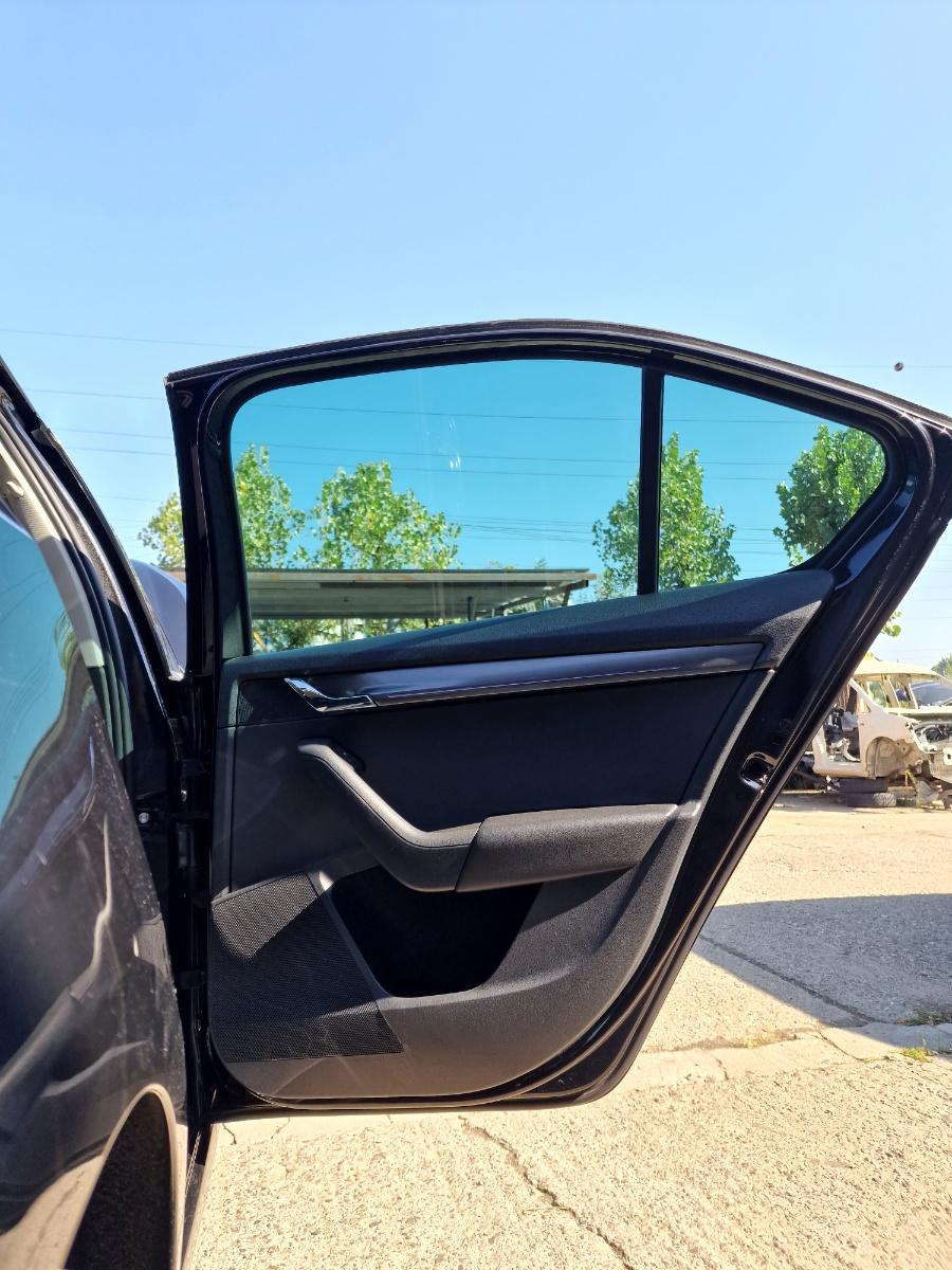 Usa dreapta spate LF9R SKODA OCTAVIA III 5E3, NL3, NR3 2012 ->