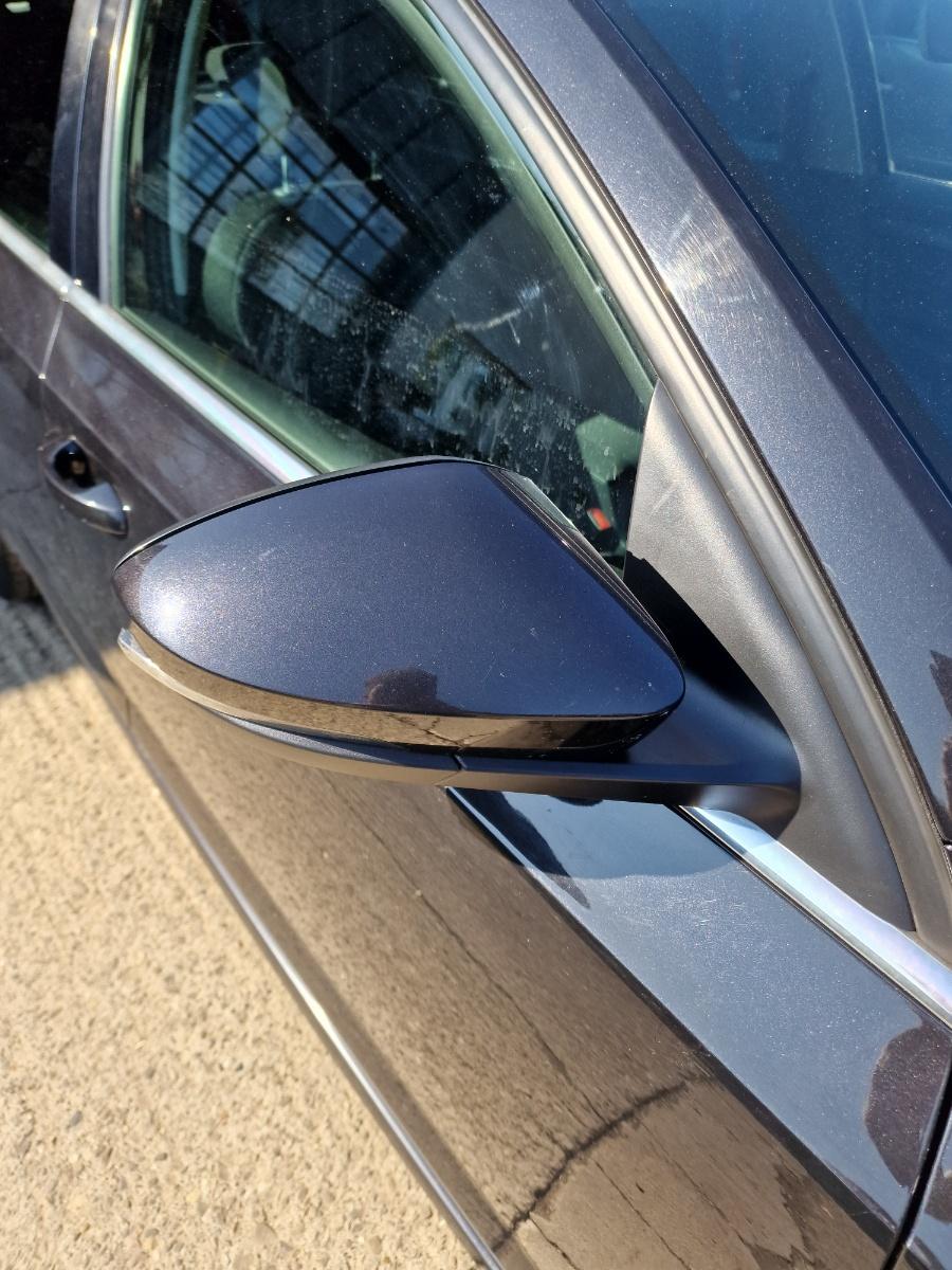 Usa dreapta fata LF9R SKODA OCTAVIA III 5E3, NL3, NR3 2012 ->