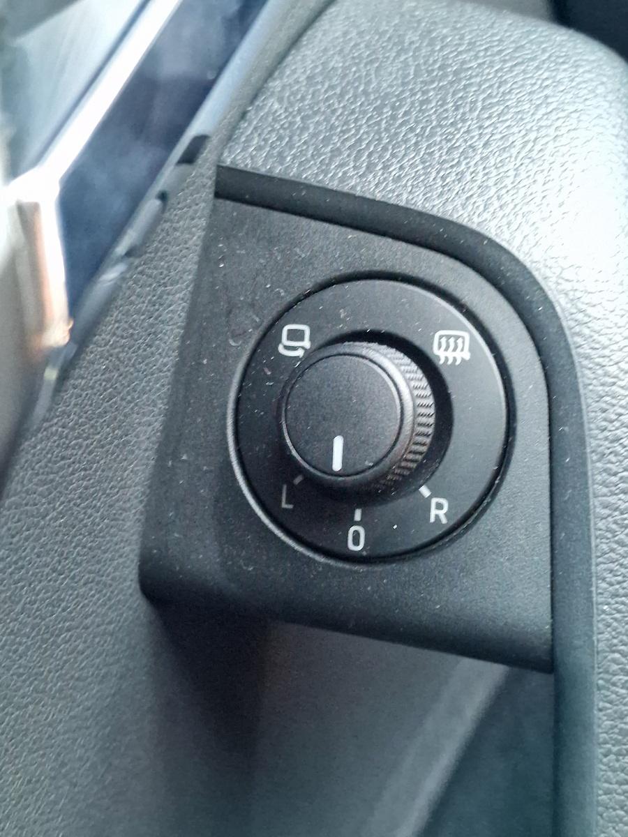 Usa dreapta fata LF9R SKODA OCTAVIA III 5E3, NL3, NR3 2012 ->