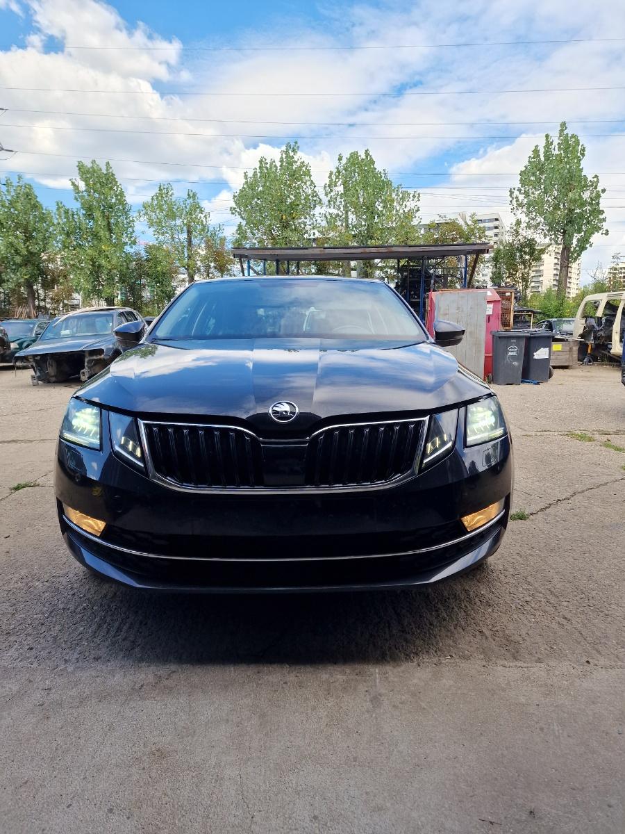 Fata completa cu faruri LED de Europa SKODA OCTAVIA III 5E3 2019 FACELIFT 2.0 TDI DFFA , negru LF9R