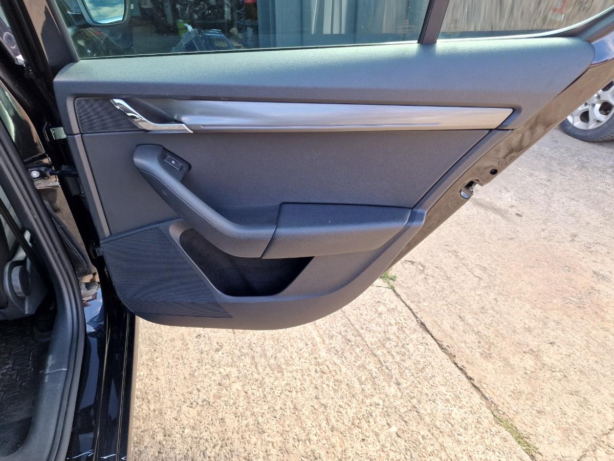 Scaune si banchete interior cu ornamente panou portiera SKODA OCTAVIA III 5E3, NL3, NR3 2019 Facelift 2.0 TDI DFFA