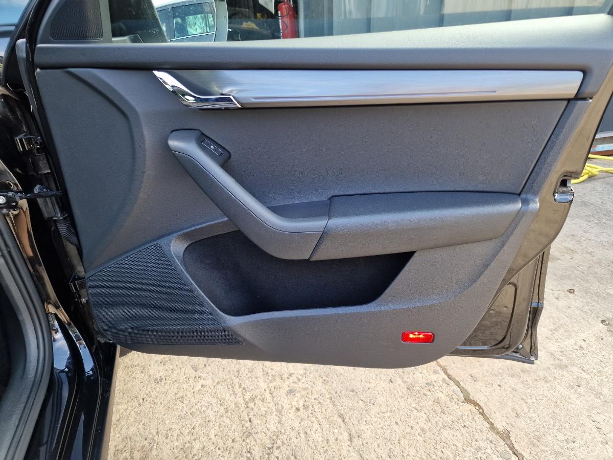 Scaune si banchete interior cu ornamente panou portiera SKODA OCTAVIA III 5E3, NL3, NR3 2019 Facelift 2.0 TDI DFFA