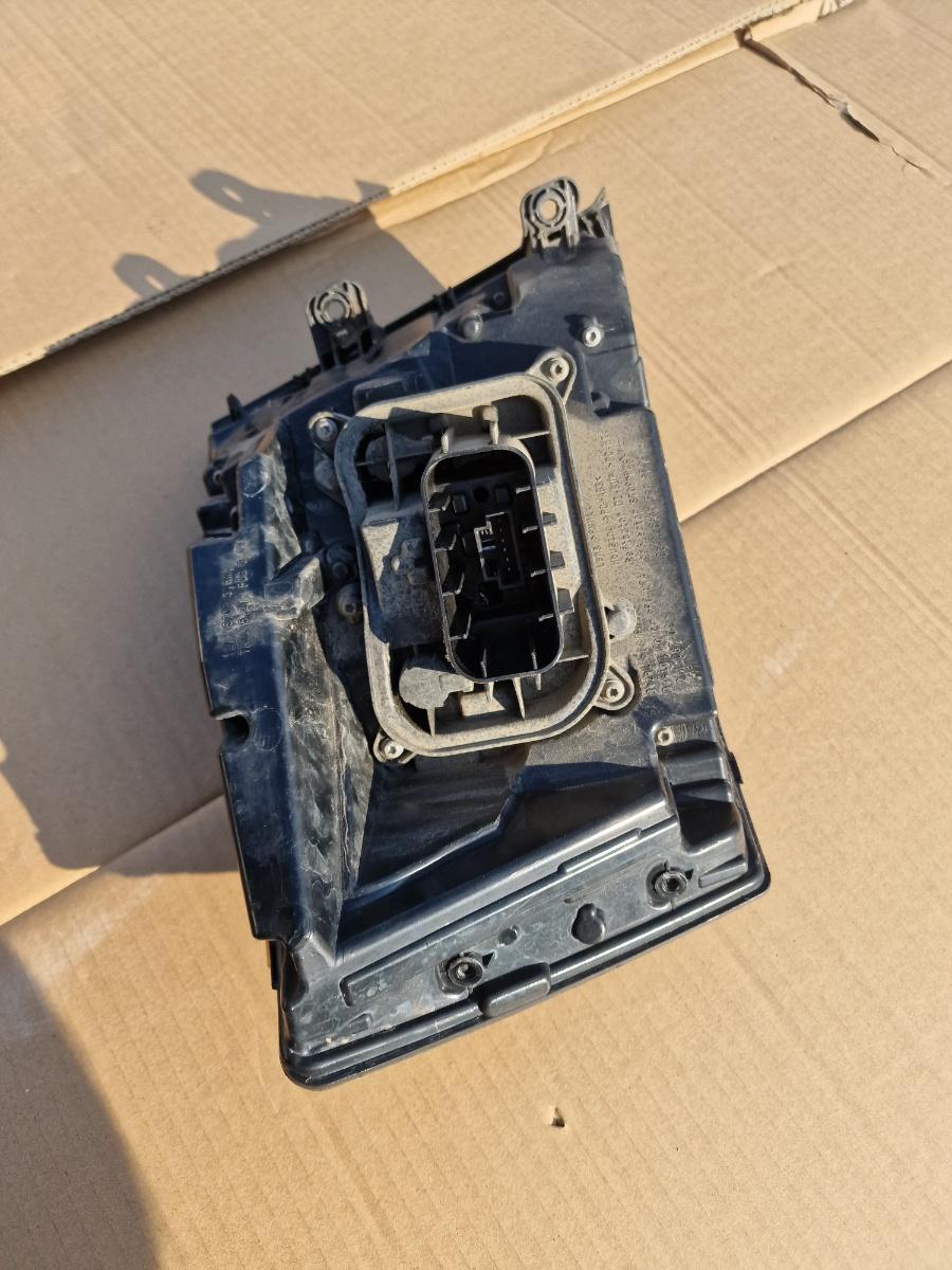 Lampa stop spate dreapta LED AVARIATA SKODA OCTAVIA III 5E3, NL3, NR3 2019 Facelift 5E5945208