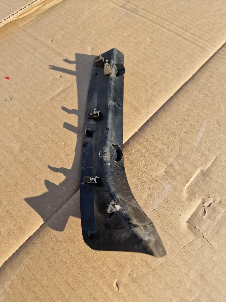Ornament stop stanga spate SKODA OCTAVIA III 5E3, NL3, NR3 2012 -> 2.0 TDI CKFC, CRMB, CYKA, DFFA 5E5945311A