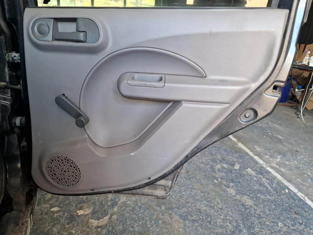 Tapiterie panou portiera dreapta spate FIAT PANDA 169_ 2003 -> 1.1 187 A1.000
