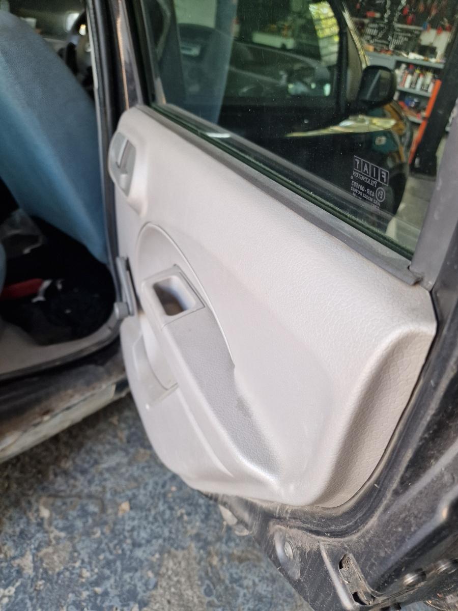 Tapiterie panou portiera dreapta spate FIAT PANDA 169_ 2003 -> 1.1 187 A1.000