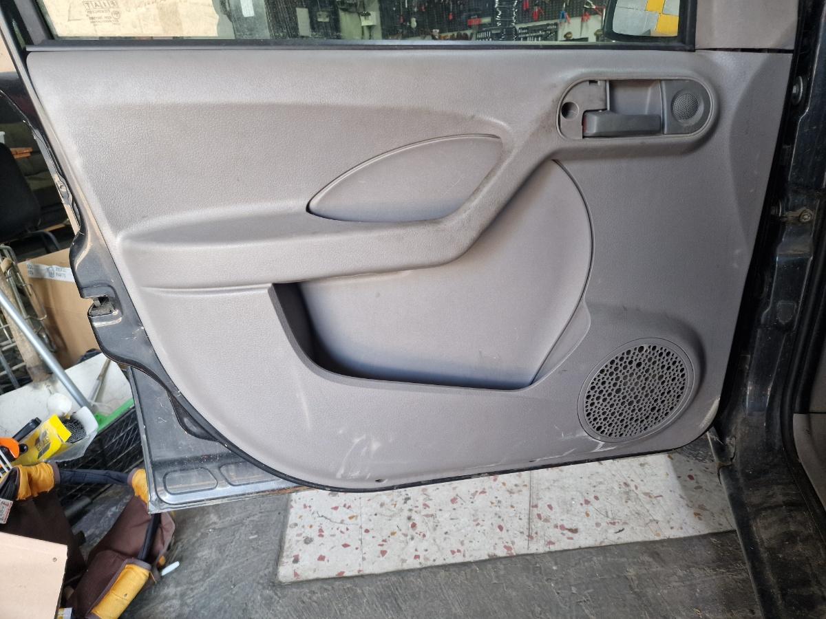 Tapiterie panou portiera stanga fata FIAT PANDA 169_ 2003 -> 1.1 187 A1.000