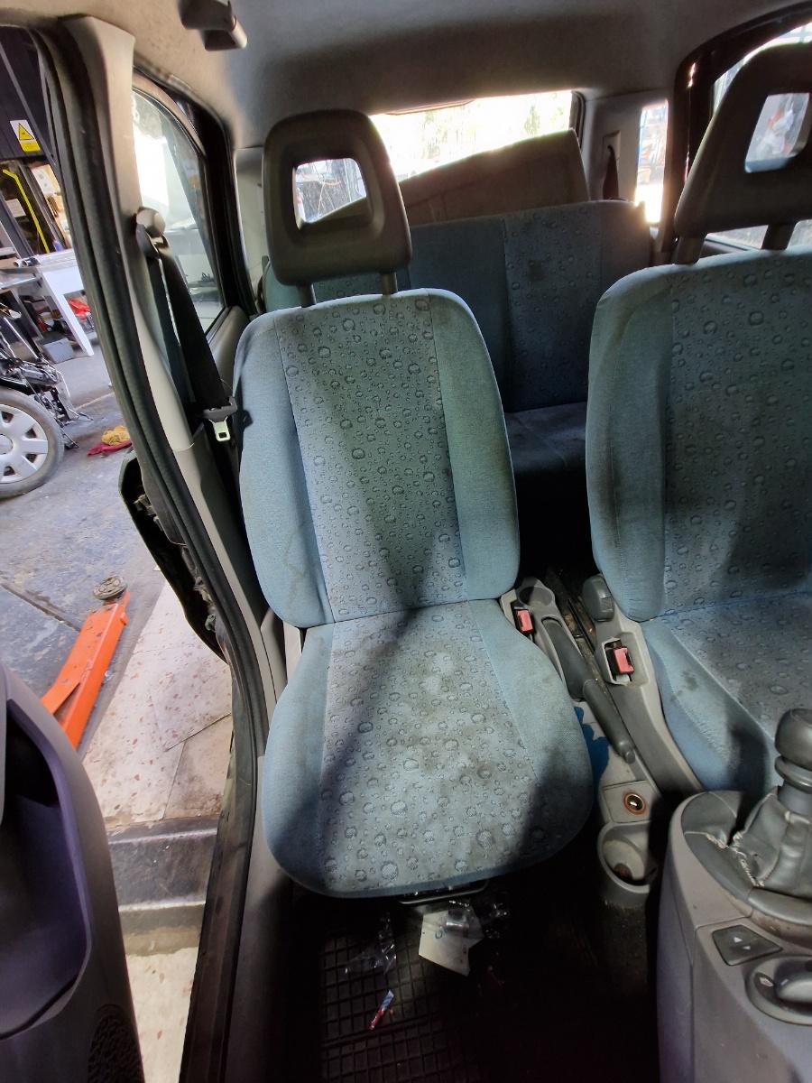 Scaun pasager dreapta fata FIAT PANDA 169_ 2003 -> 1.1 187 A1.000