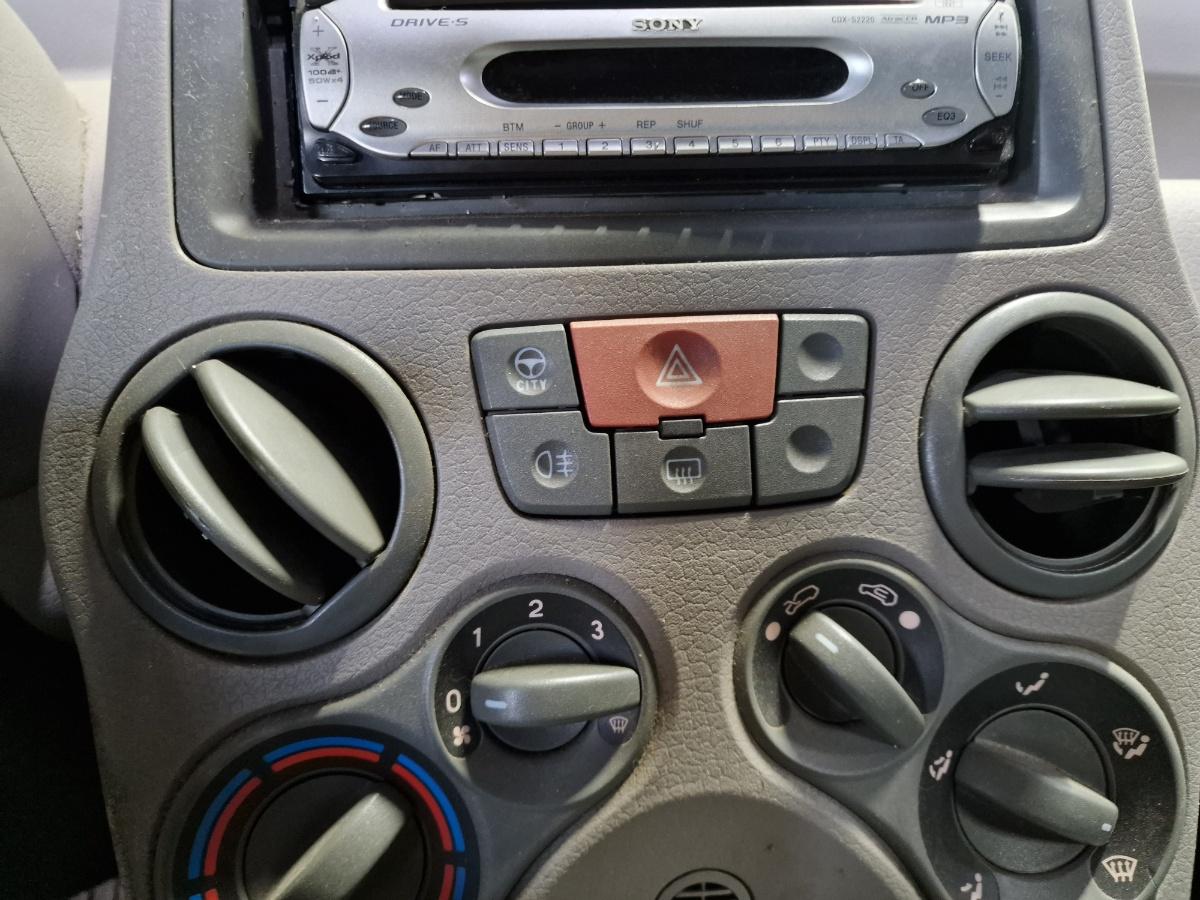 Grila de ventilatie bord centrala FIAT PANDA 169_ 2003 -> 1.1 187 A1.000