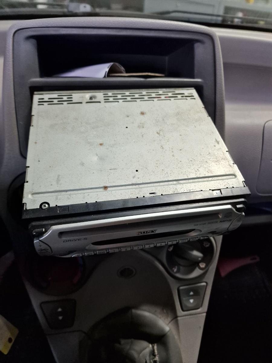 RADIO CD SONY CDX-S2220 FIAT PANDA 169_ 2003 -> 1.1 187 A1.000