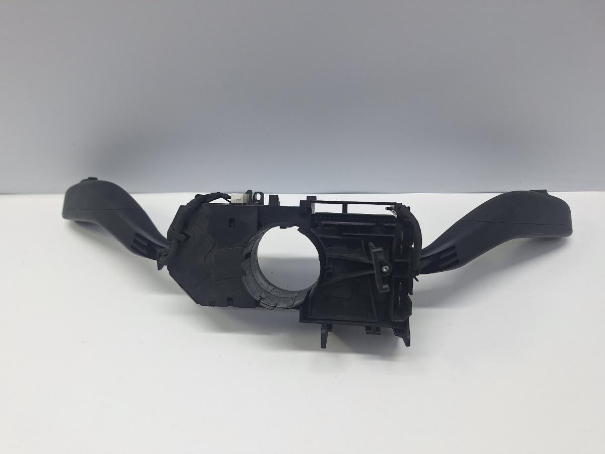 Maneta stergatoare lampa de semnalizare VOLKSWAGEN POLO 6R, 6C 2009 -> 1.2 TSI CBZB 6R0953521C
