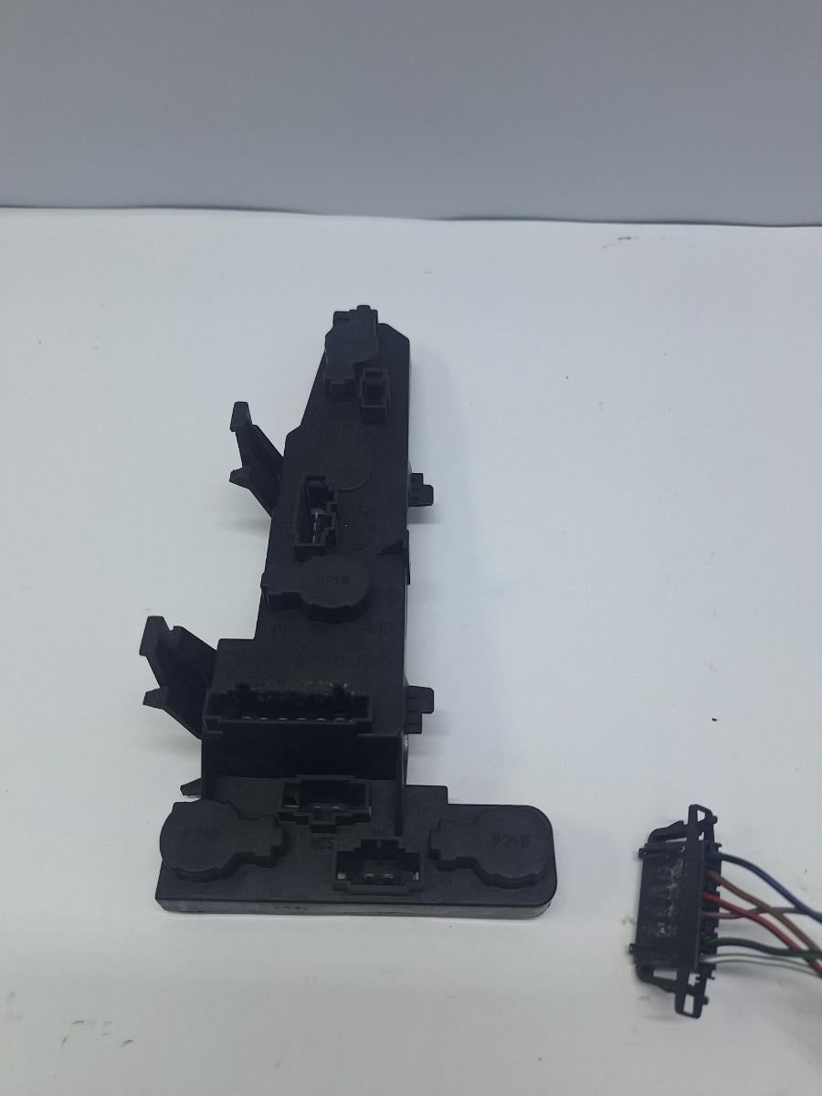 Carcasa suport becuri stopuri dreapta VOLKSWAGEN GOLF IV Variant 1J5 1999 - 2006 1.9 TDI AGR, ALH 1J9945258A