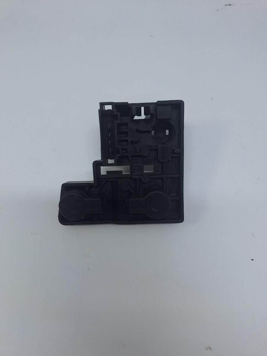 Soclu stop haion stanga AUDI A6 III Avant 4F5, C6 2005 - 2011 2.0 TDI BLB, BRE 4F9945221
