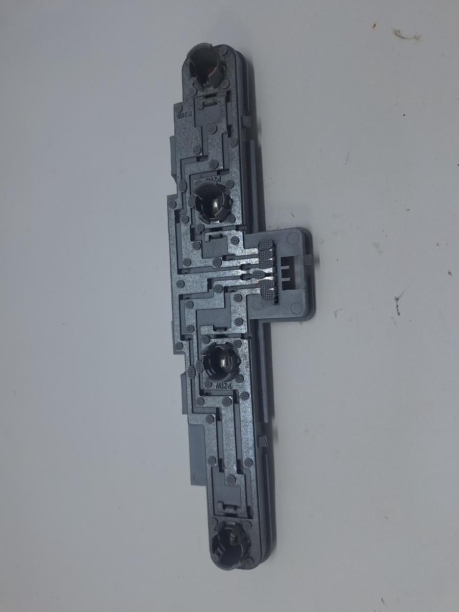 Soclu stop dreapta OPEL ZAFIRA B A05 2005 - 2015 1.6 Z 16 XE1, Z 16 XEP 93192913