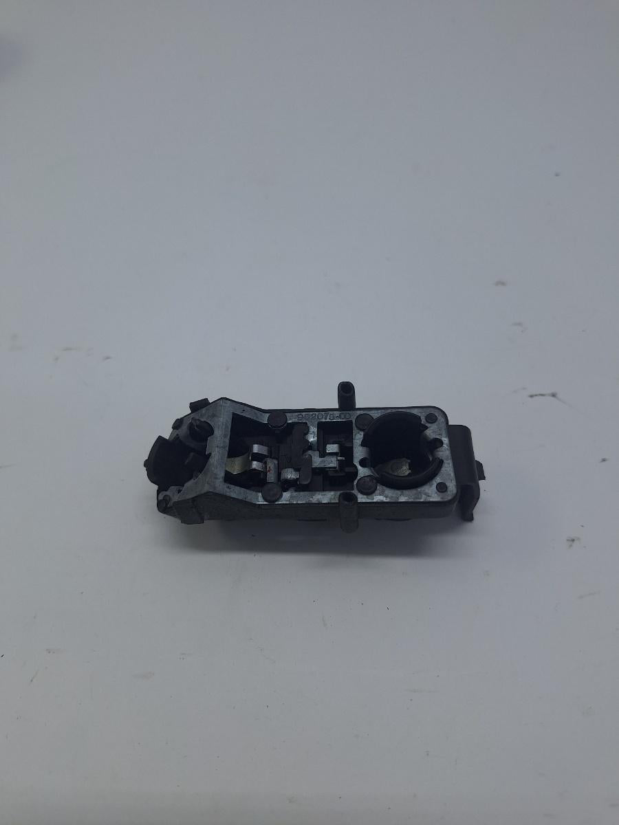 Soclu stop aripa stanga SEAT LEON II 1P1 2005 - 2013 1.9 TDI BKC, BLS, BXE 1P0945257C