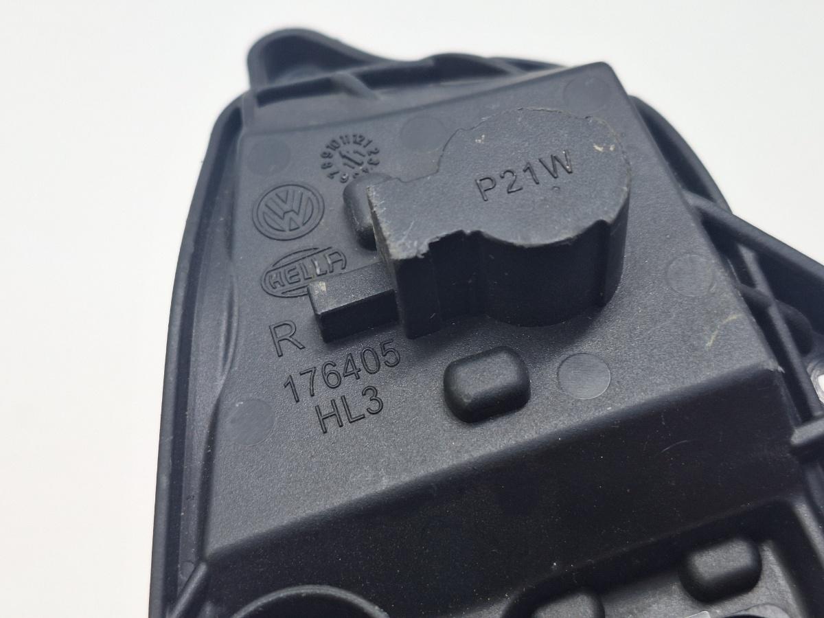 Soclu stop dreapta VOLKSWAGEN TOURAN 1T3 2010 - 2015 2.0 TDI CFHC HELLA 176405 1T0945264