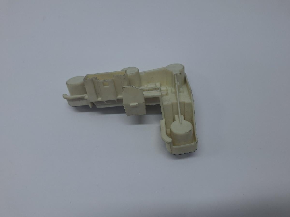 Soclu stop aripa dreapta BMW 3 V E90 2004 - 2012 2.0 320 d M47 D20 (204D4), N47 D20 C 6937473