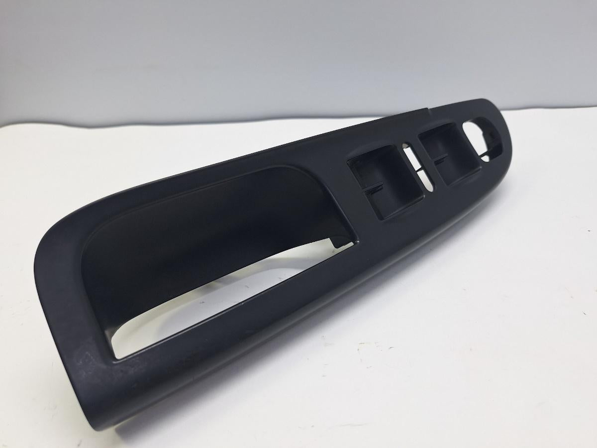 Maner interior usa stanga fata VOLKSWAGEN PASSAT 3C2 2005 - 2010 2.0 TDI BMP 3C1867171B