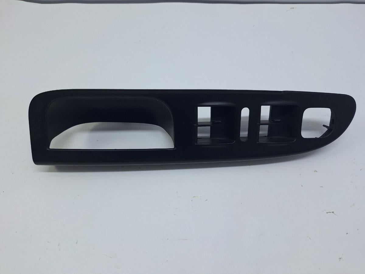 Maner interior usa stanga fata VOLKSWAGEN PASSAT 3C2 2005 - 2010 2.0 TDI BMP 3C1867171B