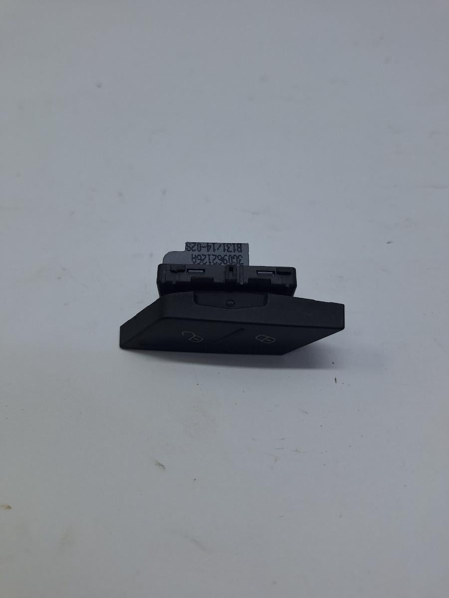 Buton blocare portiere VOLKSWAGEN PASSAT Variant 3G5 2014 -> 2.0 TDI CRLB, DBGA, DFGA 3G0962126A