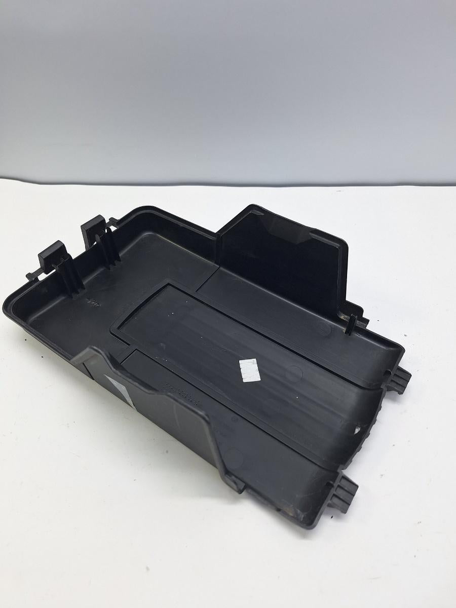 Capac tavita cutie baterie SKODA OCTAVIA 1Z3 2004 - 2013 1.9 TDI BJB, BKC, BLS, BXE 3C0915443A