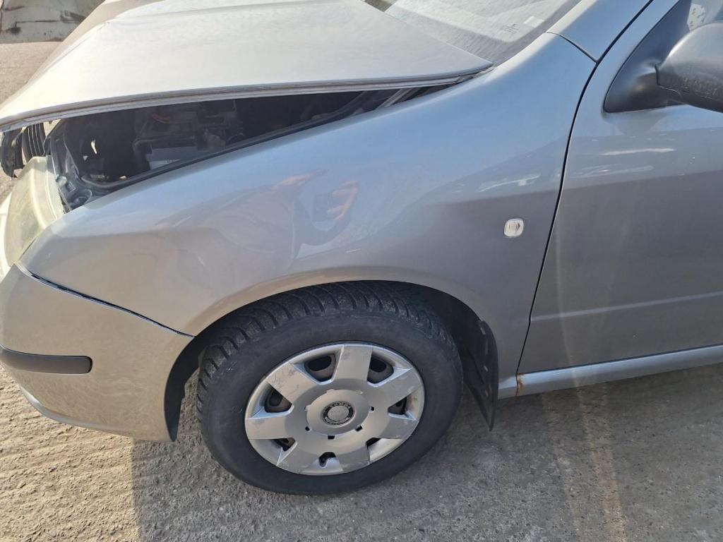 Aripa stanga fata SKODA FABIA Combi 6Y5 2000 - 2007 1.2 AZQ, BME