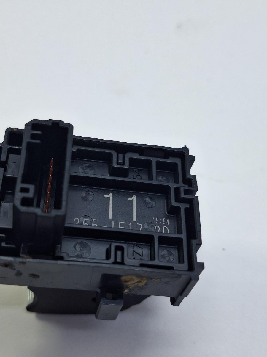 Comutator geam pivotant dreapta spate TOYOTA COROLLA _E21_ 2018 -> 1.8 Hybrid 2ZR-FXE 193354