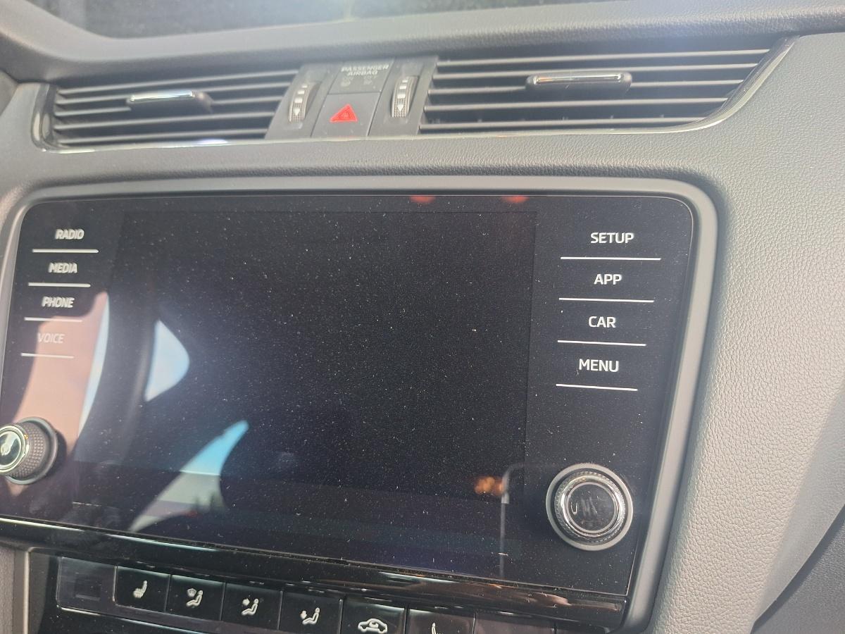 Consola multimedia sistem infotainment SKODA OCTAVIA III 5E3, NL3, NR3 2012 -> 2.0 TDI CKFC, CRMB, CYKA, DFFA 5E0919605N