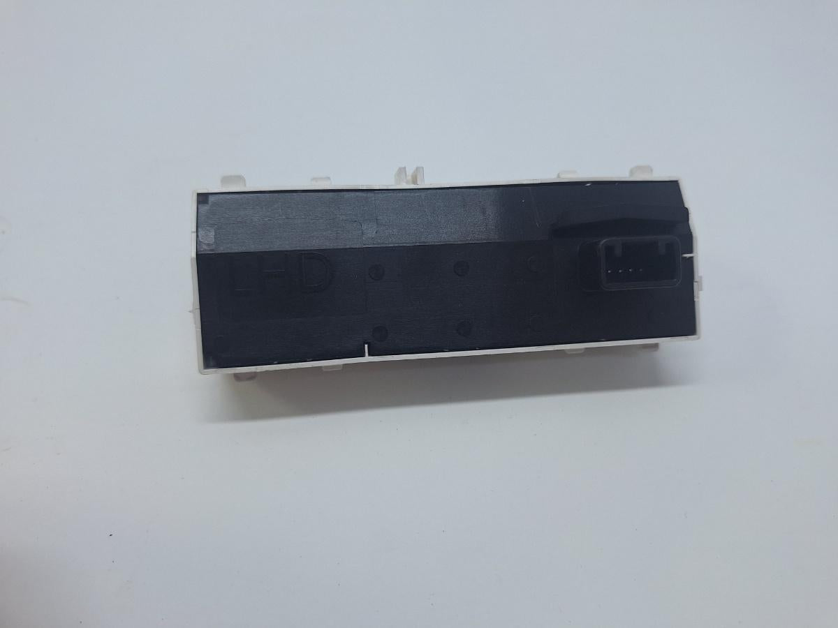 Ecran afisaj frontal TOYOTA COROLLA _E21_ 2018 -> 1.8 Hybrid 2ZR-FXE 83950-02520-A