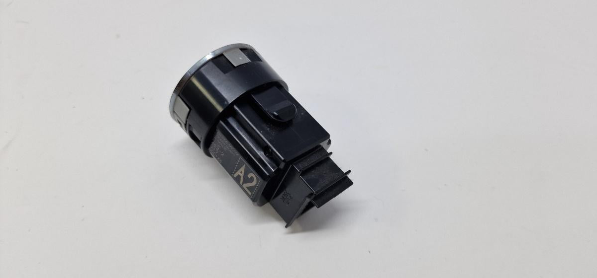 Comutator pornire/oprire motor TOYOTA COROLLA _E21_ 2018 -> 1.8 Hybrid 2ZR-FXE 452-2G17