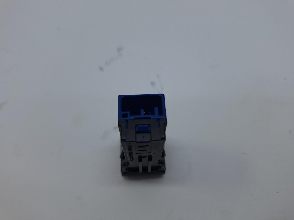Buton incalzire volan TOYOTA COROLLA _E21_ 2018 -> 1.8 Hybrid 2ZR-FXE 8425533010