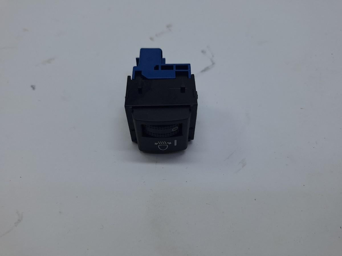 Comutator reglaj nivel faruri TOYOTA COROLLA _E21_ 2018 -> 1.8 Hybrid 2ZR-FXE 8415202160