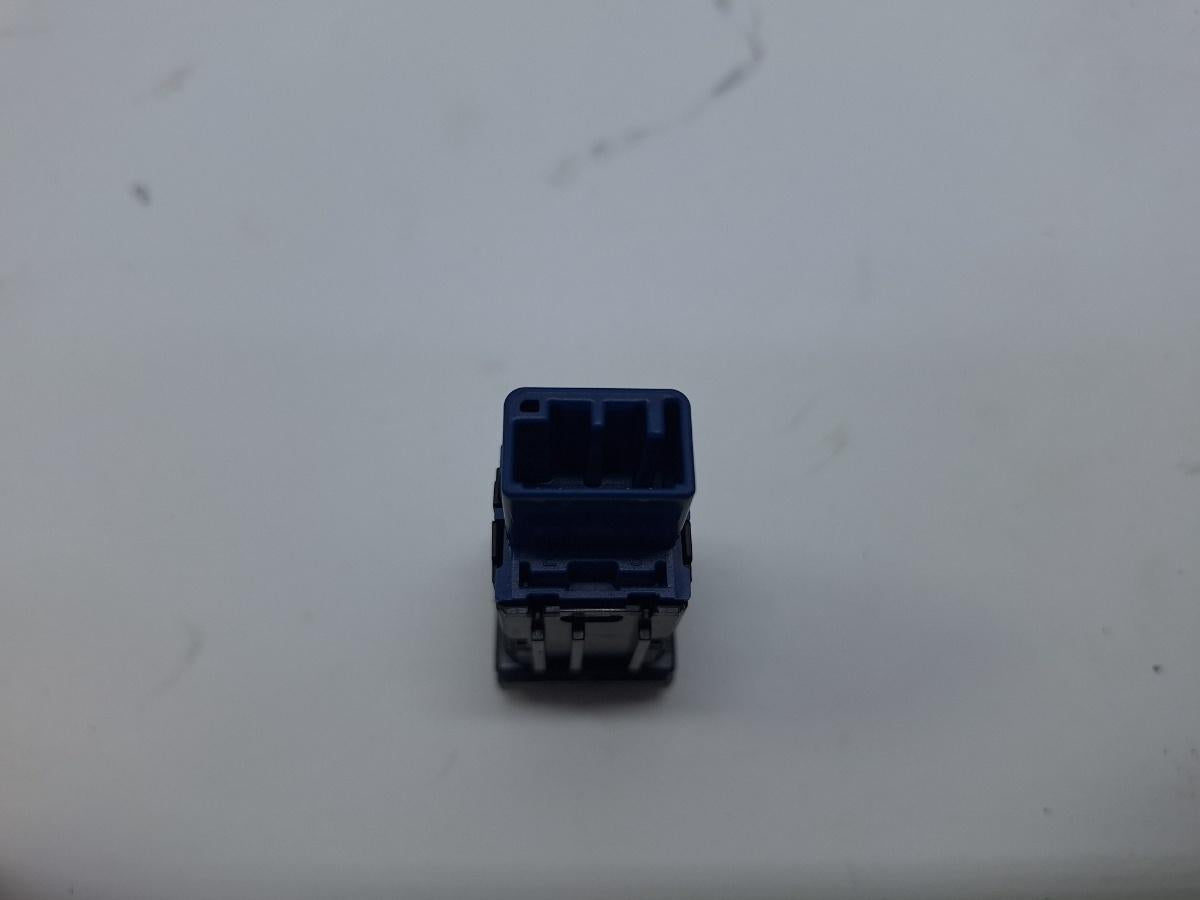 Buton reinitializare sistem de monitorizare a presiunii in roti TOYOTA COROLLA _E21_ 2018 -> 1.8 Hybrid 2ZR-FXE 8474602030