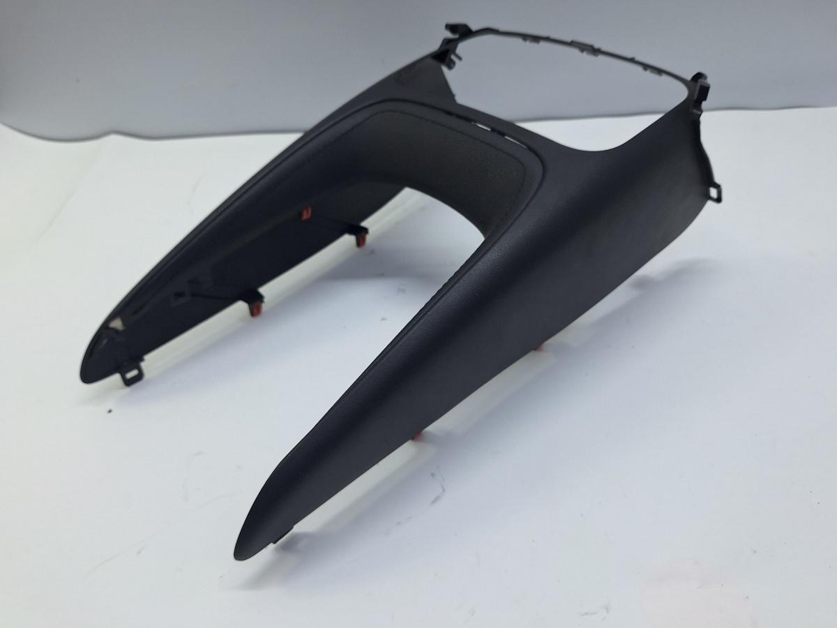 Consola din plastic schimbator de viteze TOYOTA COROLLA _E21_ 2018 -> 1.8 Hybrid 2ZR-FXE 55436-02410