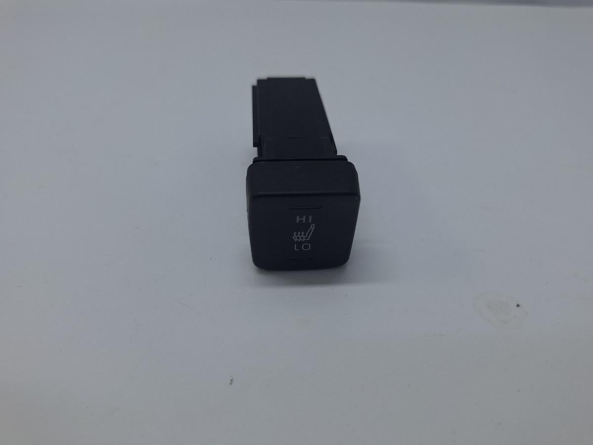 Comutator incalzire scaun stanga TOYOTA COROLLA _E21_ 2018 -> 1.8 Hybrid 2ZR-FXE 8475102080