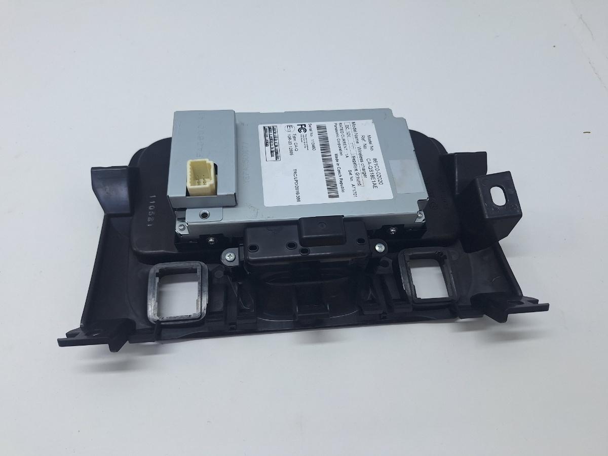 Modul de incarcare wireless TOYOTA COROLLA _E21_ 2018 -> 1.8 Hybrid 2ZR-FXE 861C002020