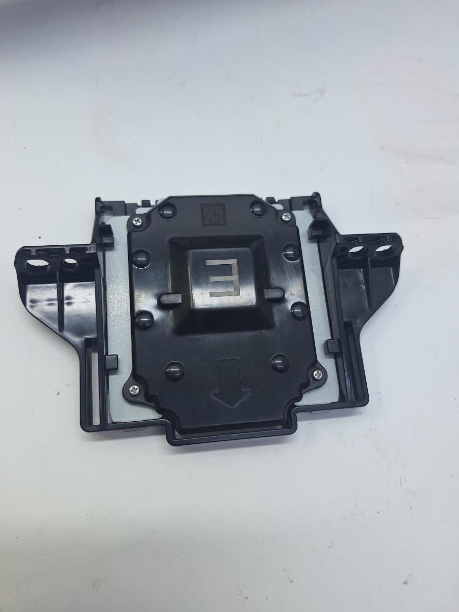 Amplificator semnal antena TOYOTA COROLLA _E21_ 2018 -> 1.8 Hybrid 2ZR-FXE 8686242010