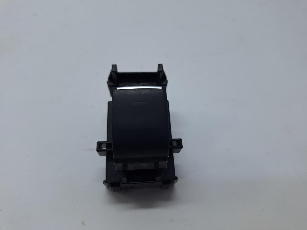 Buton geam stanga spate TOYOTA COROLLA _E21_ 2018 -> 1.8 Hybrid 2ZR-FXE 8481002250