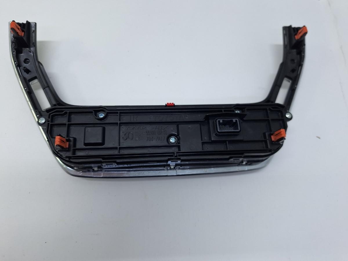 Panou Clima TOYOTA COROLLA _E21_ 2018 -> 1.8 Hybrid 2ZR-FXE 5590002F30