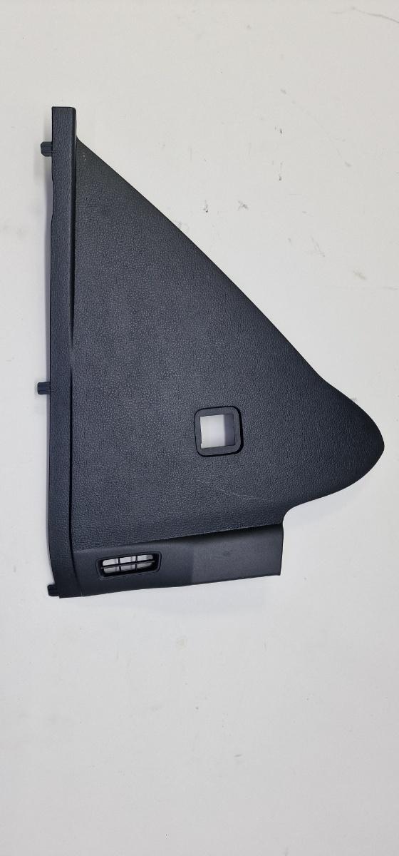 Ornament capat lateral panou de bord dreapta TOYOTA COROLLA _E21_ 2018 -> 1.8 Hybrid 2ZR-FXE 5531802350