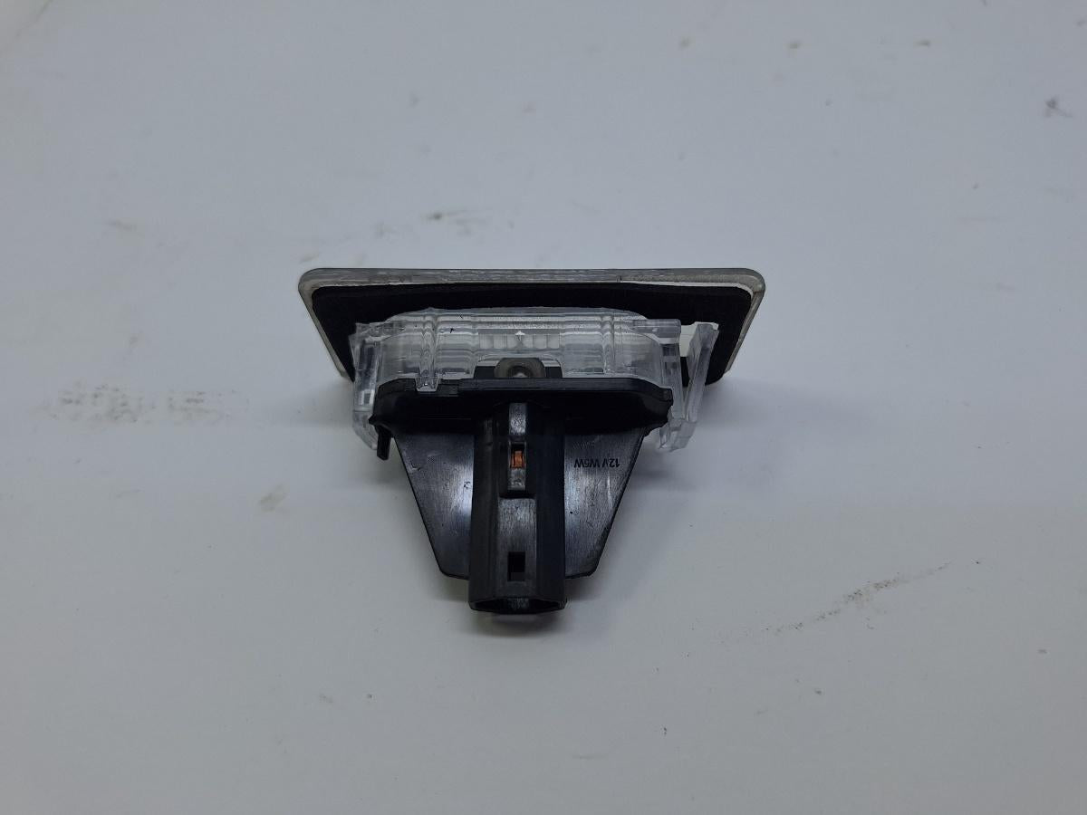 Lampa numar de inmatriculare TOYOTA COROLLA _E21_ 2018 -> 1.8 Hybrid 2ZR-FXE FEKA 02-441 8127002240