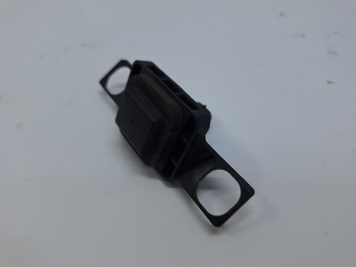 Buton deschidere hayon/portbagaj TOYOTA COROLLA _E21_ 2018 -> 1.8 Hybrid 2ZR-FXE 8494512100
