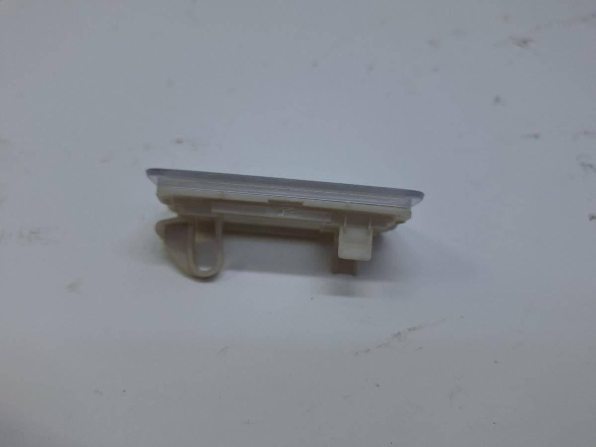 Lampa scaune fata TOYOTA COROLLA _E21_ 2018 -> 1.8 Hybrid 2ZR-FXE 81340F4010