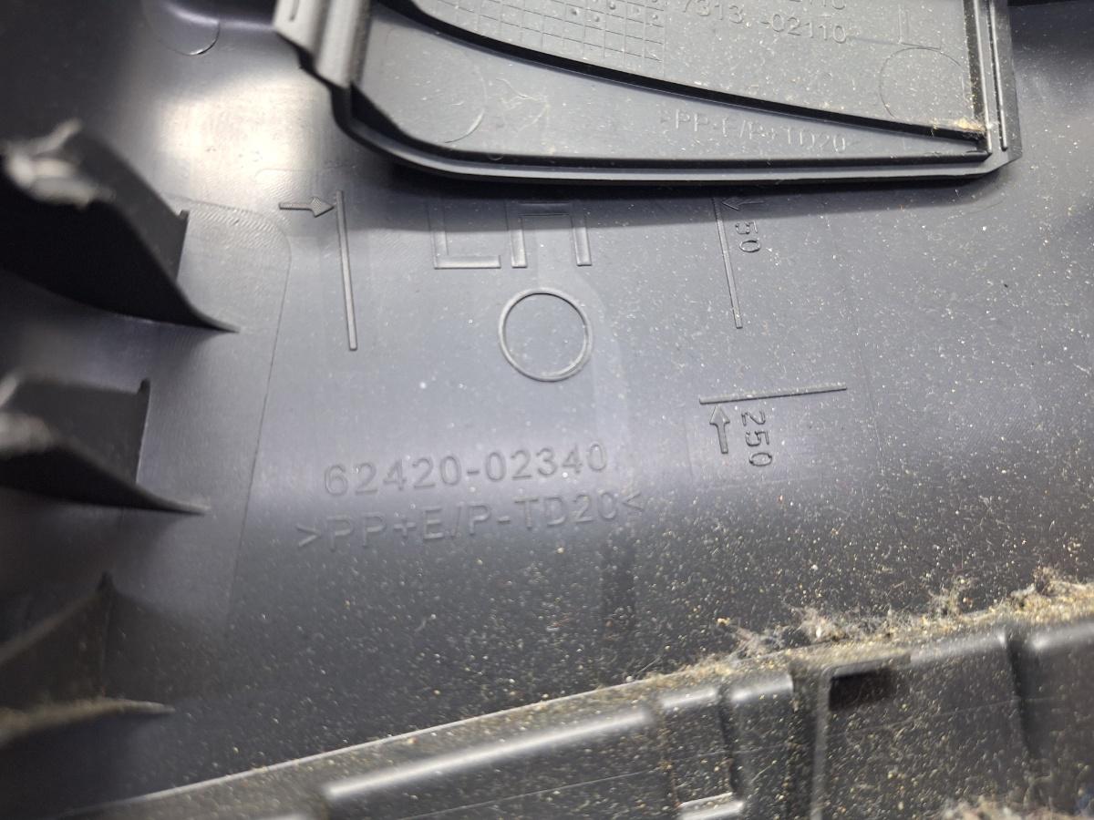 Ornament stalp (B) (superior) stanga TOYOTA COROLLA _E21_ 2018 -> 1.8 Hybrid 2ZR-FXE 6242002340