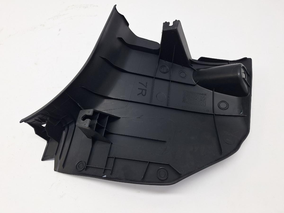 Alte elemente decorative praguri/stalpi stanga fata TOYOTA COROLLA _E21_ 2018 -> 1.8 Hybrid 2ZR-FXE 6211102420B