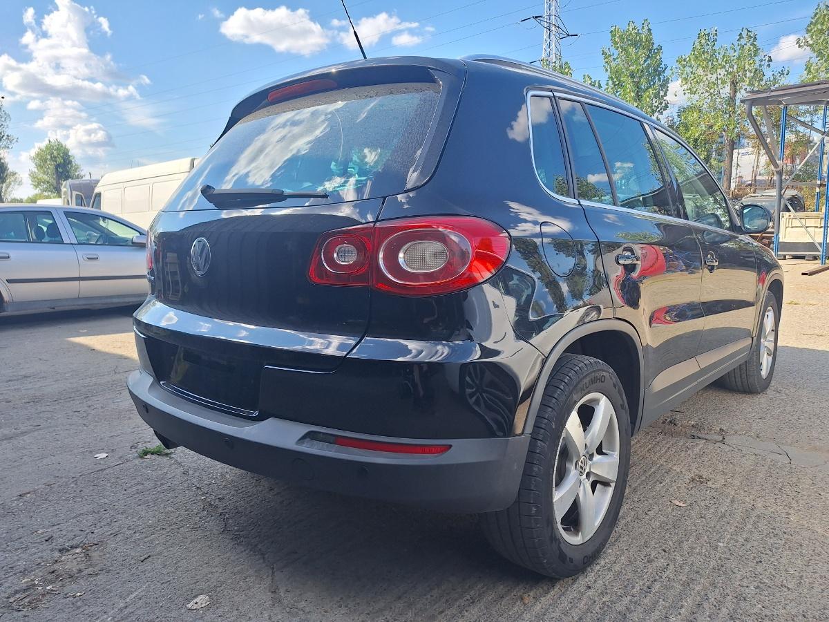 Spate complet VOLKSWAGEN TIGUAN 5N_ 2007 -> 2.0 TDI CBAB negru LC9X