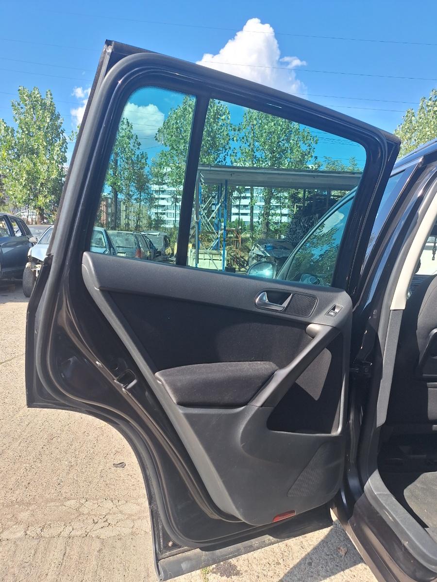Usa stanga spate VOLKSWAGEN TIGUAN 5N_ 2007 -> 2.0 TDI CBAB negru LC9X