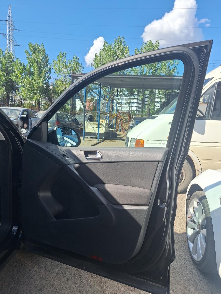 Usa dreapta fata VOLKSWAGEN TIGUAN 5N_ 2007 -> 2.0 TDI CBAB, CFFB 5N0831056B